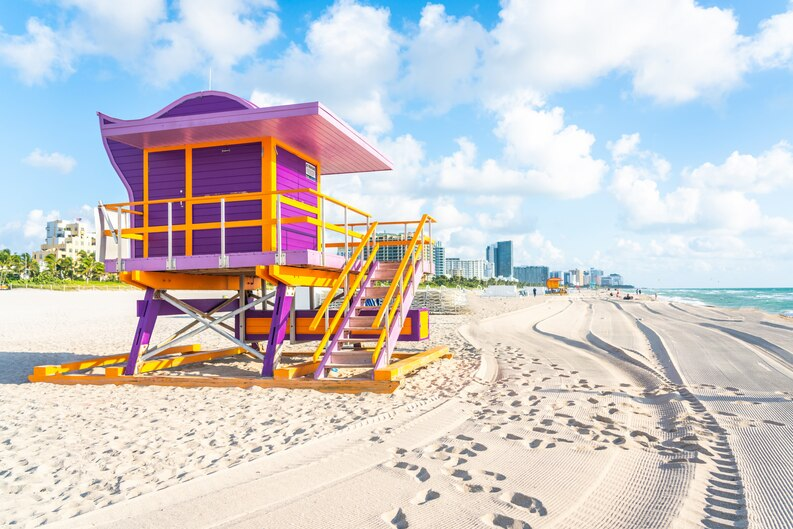 The 10 Best Beaches in Florida — From Enchanting Islands to Exhilarating Family-Friendly Spots